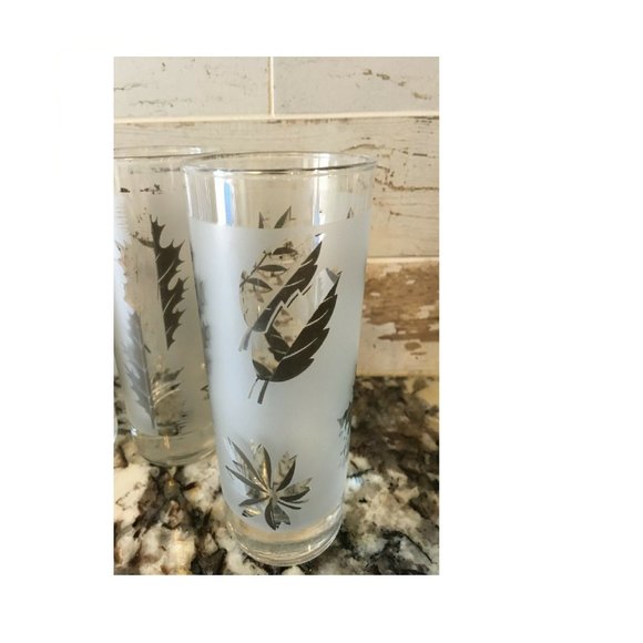 Lot of 5 Libbey Frosted White & Silver Leaves Tumblers Glass Vintage Barware Set - Picture 3 of 5